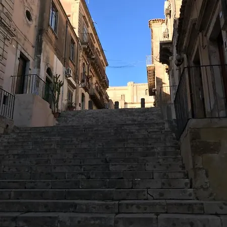 Domus * Noto